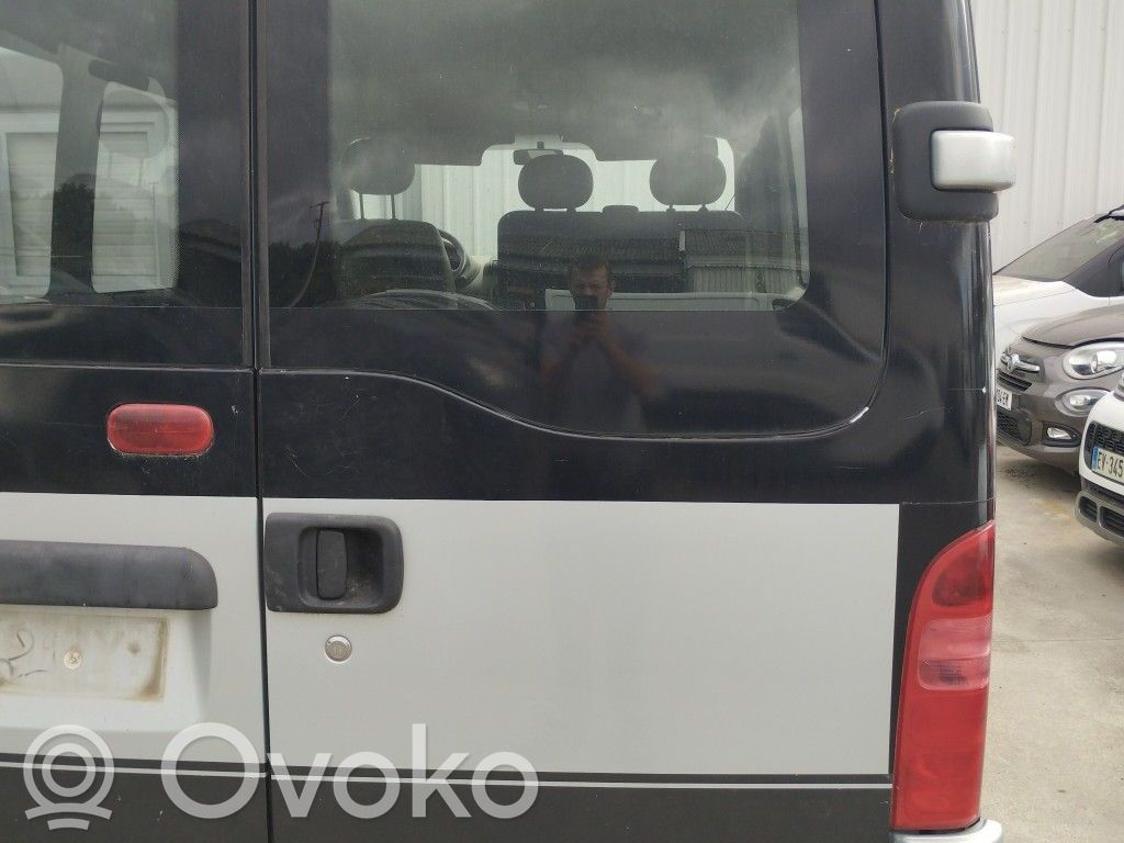 Renault Master II Drzwi tylne do samochodów dostawczych 