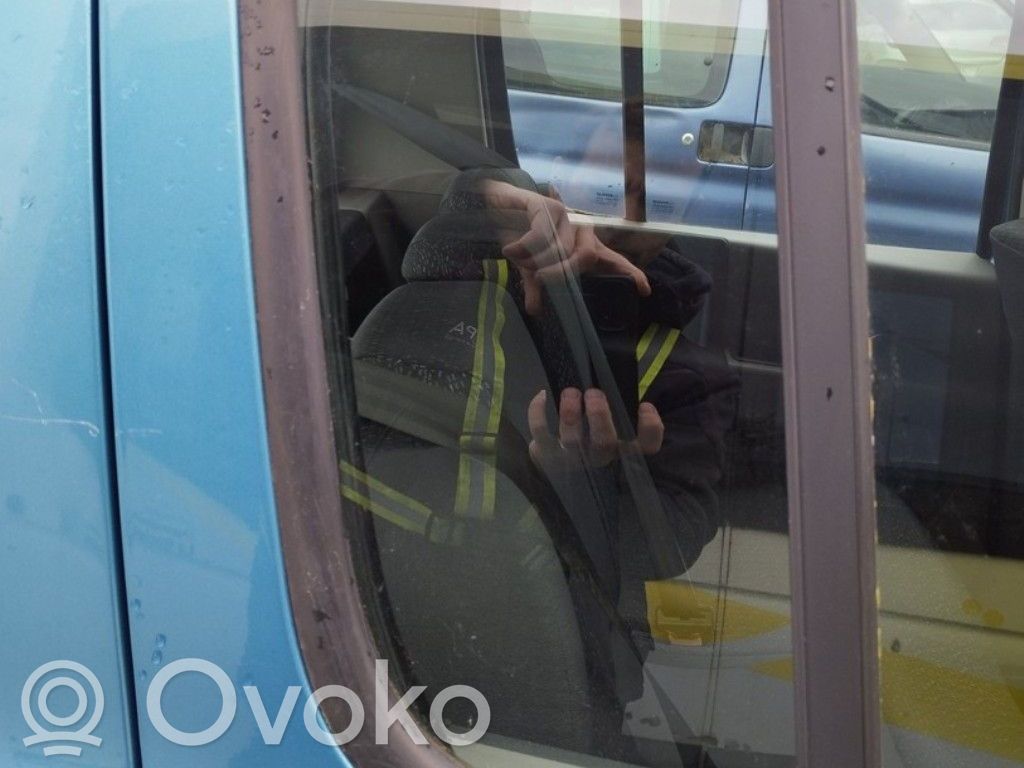Renault Modus Ventanilla de ventilación de la puerta trasera 