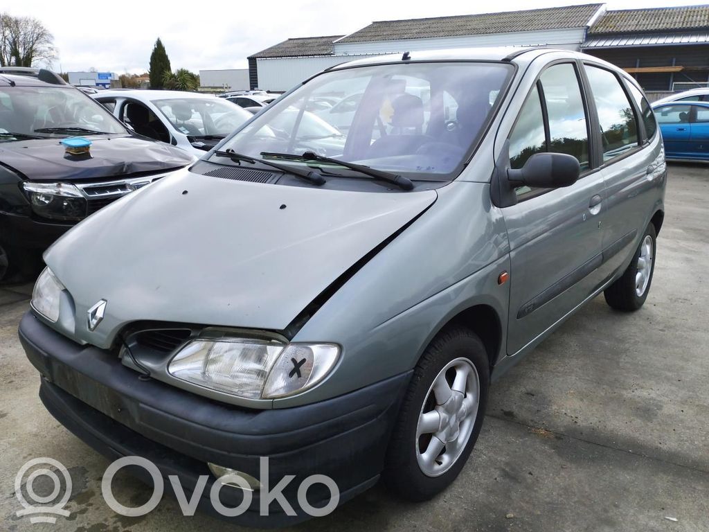Renault Scenic I Etujarrusatula 