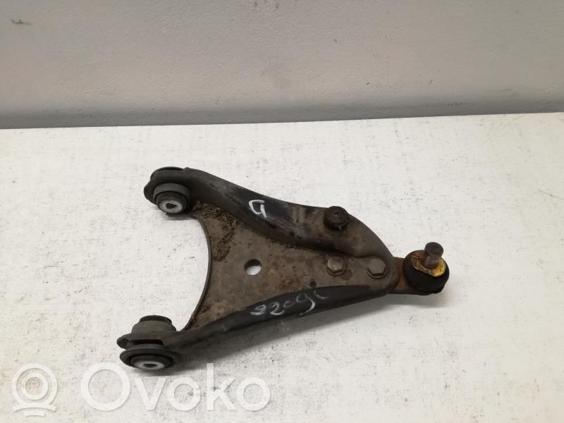 Renault Twingo II Dolny wahacz przedni 