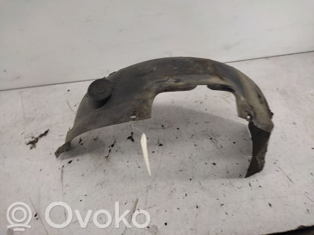 Volkswagen Golf III Nadkole przednie 