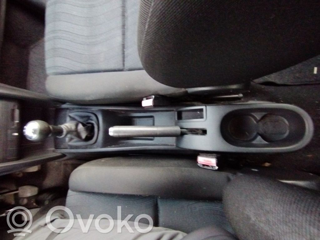 Peugeot 207 Centrālā konsole 