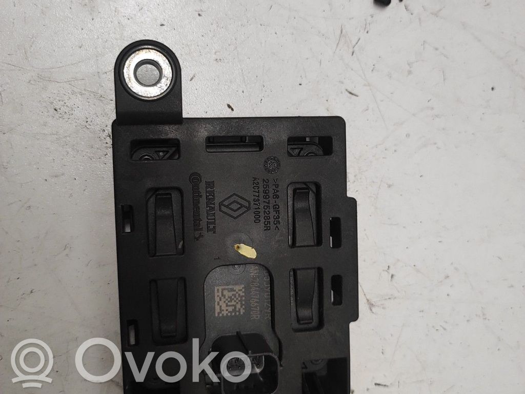 Dacia Sandero III Sensor de radar Distronic 