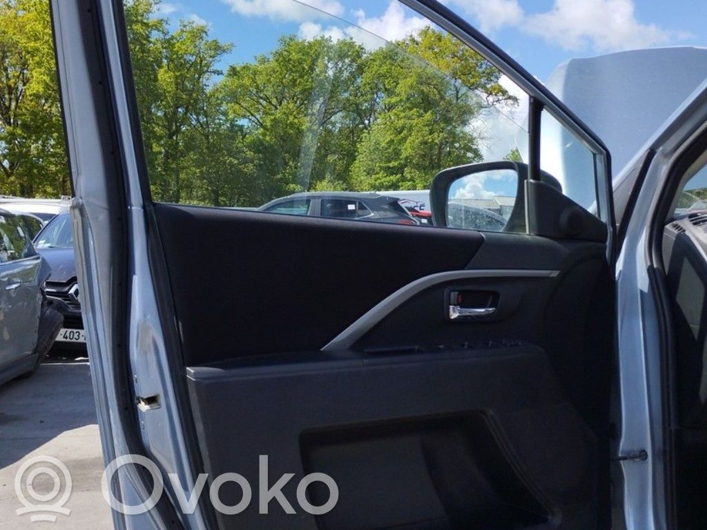 Mazda 5 Priekšpusē slēdzene 