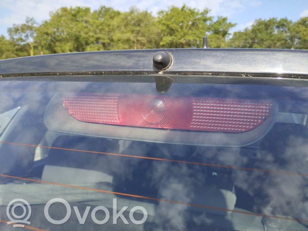 Mazda 3 I Third/center stoplight 