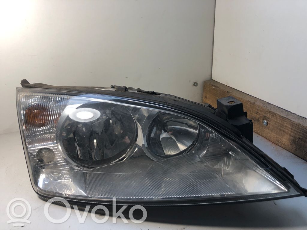 Ford Mondeo Mk III Scheinwerfer 