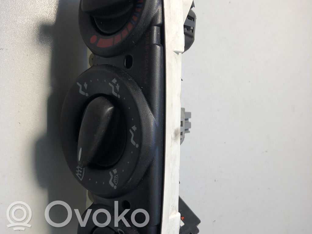 Ford Focus Climate control unit 
