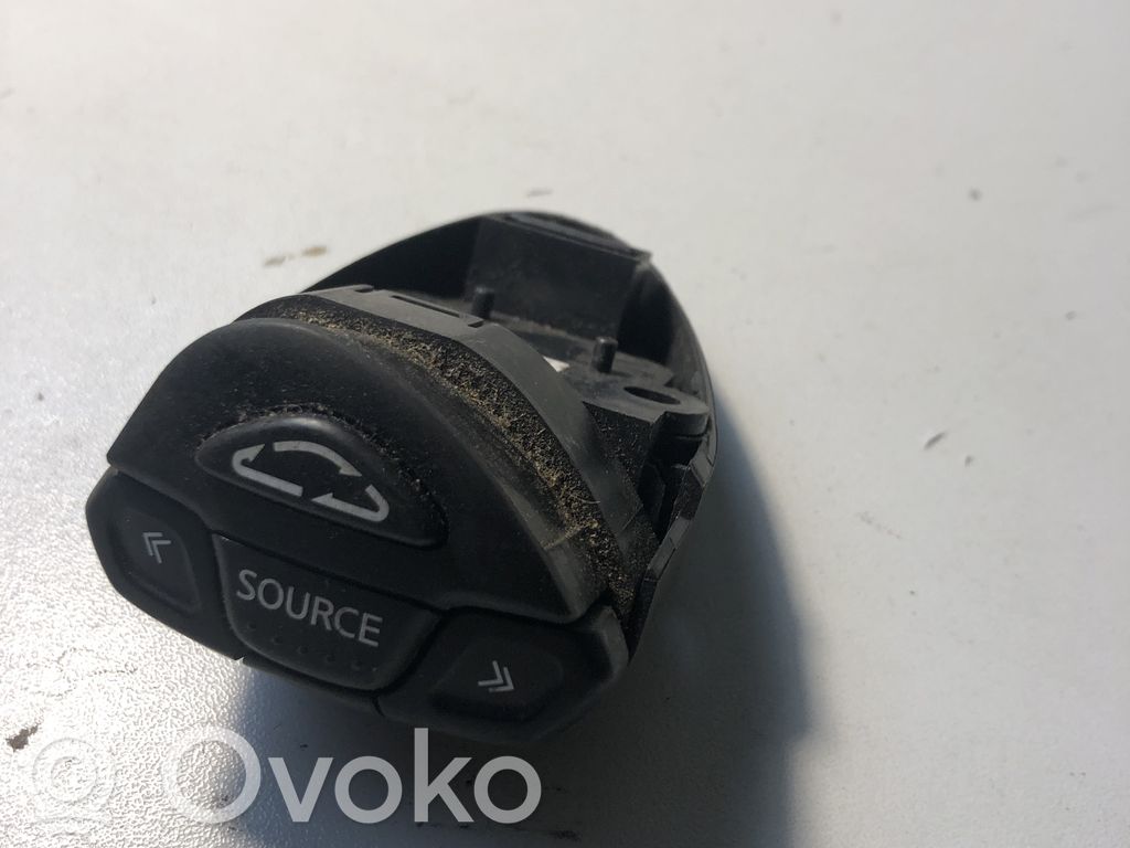 Nissan Almera N16 Multifunctional control switch/knob 