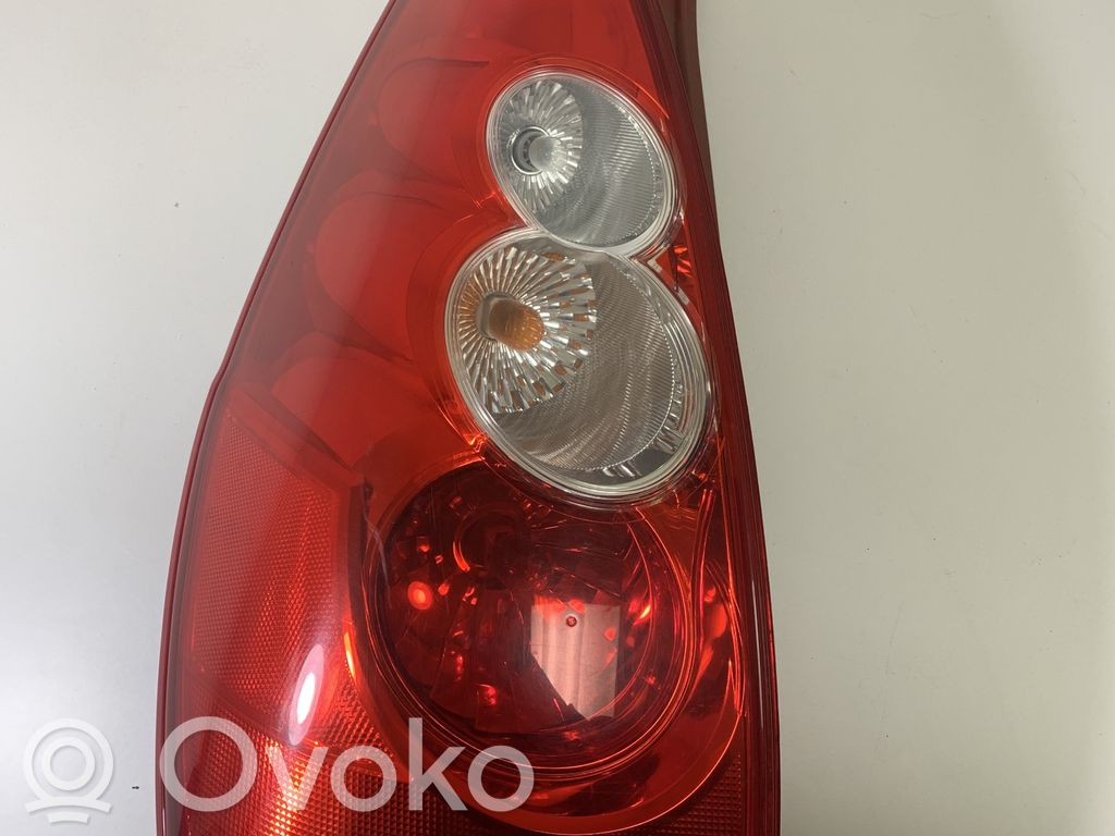 Mazda 5 Rear/tail lights 