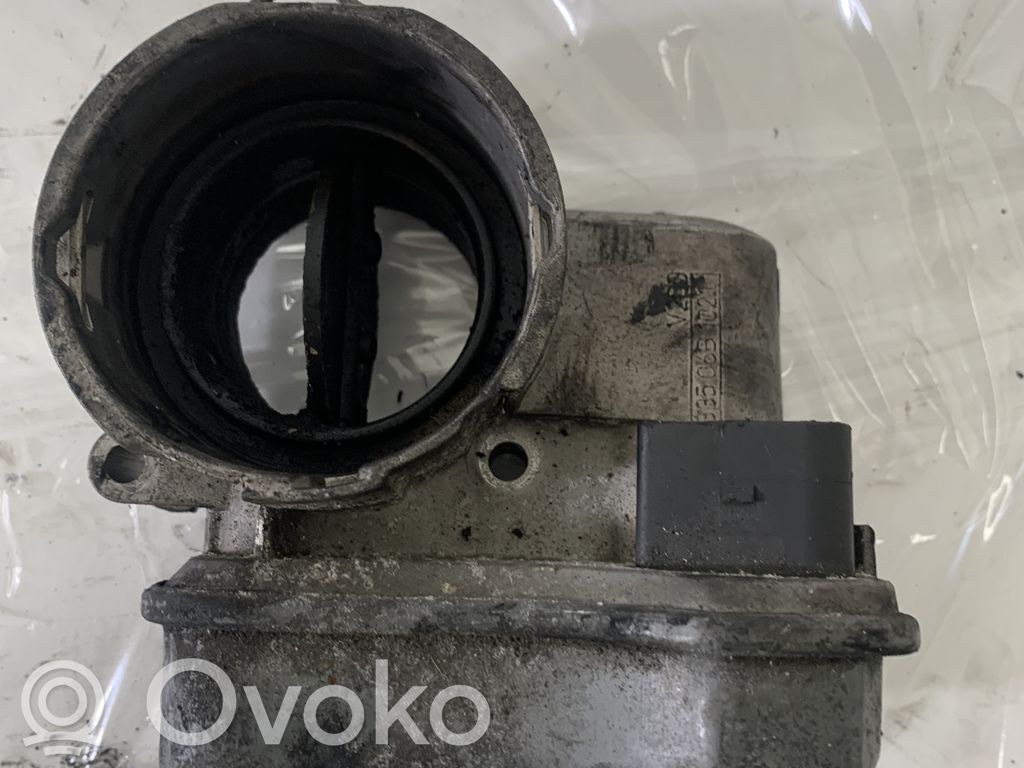 Volkswagen PASSAT B6 Droselinė sklendė 