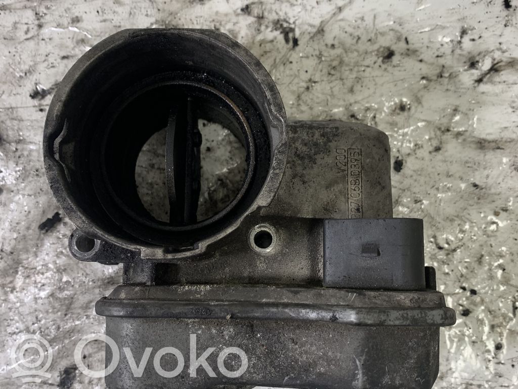 Volkswagen PASSAT B6 Droselinė sklendė 