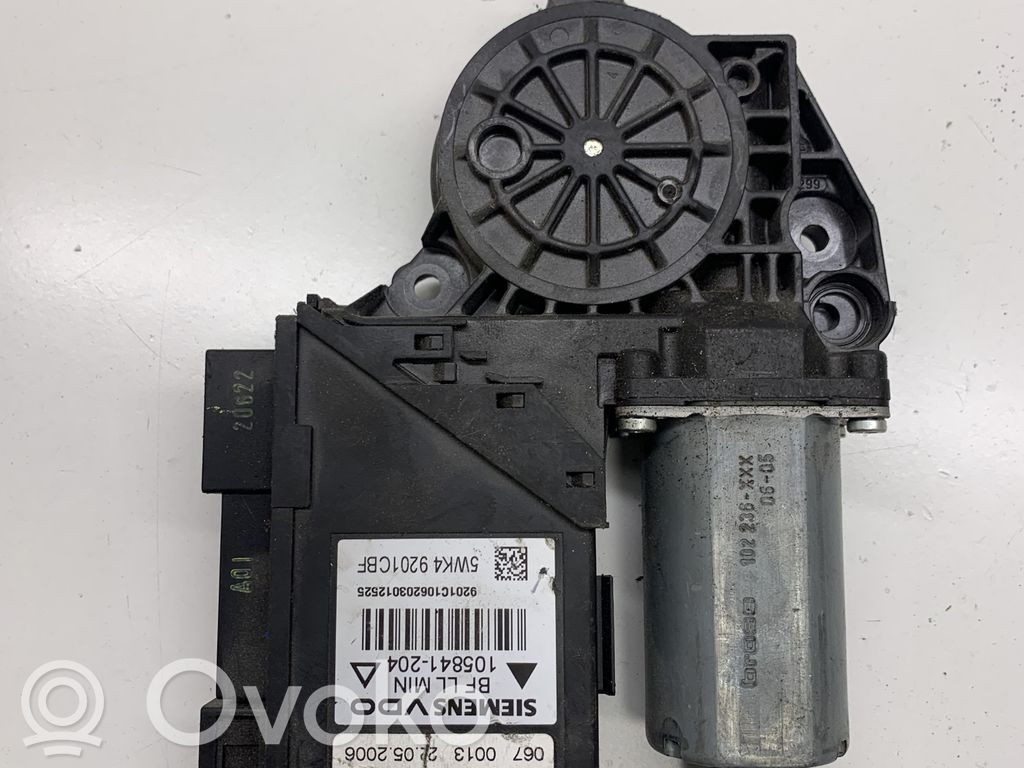Audi A4 S4 B7 8E 8H Etuoven ikkunan nostomoottori 