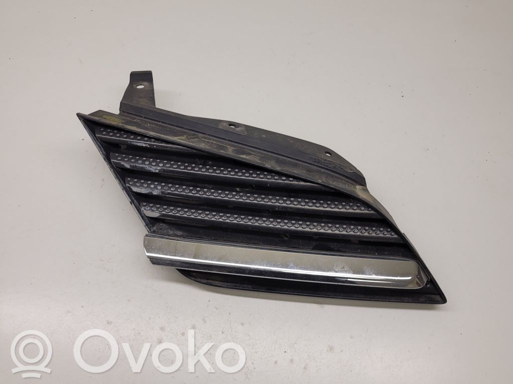 Nissan Primera Front bumper upper radiator grill 