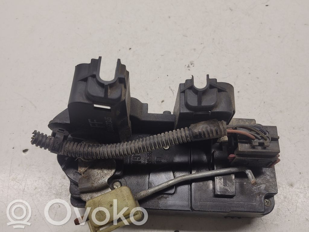 Opel Vectra C Zamek drzwi tylnych 
