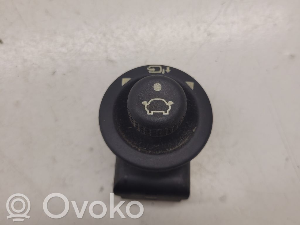 Ford Fiesta Wing mirror switch 