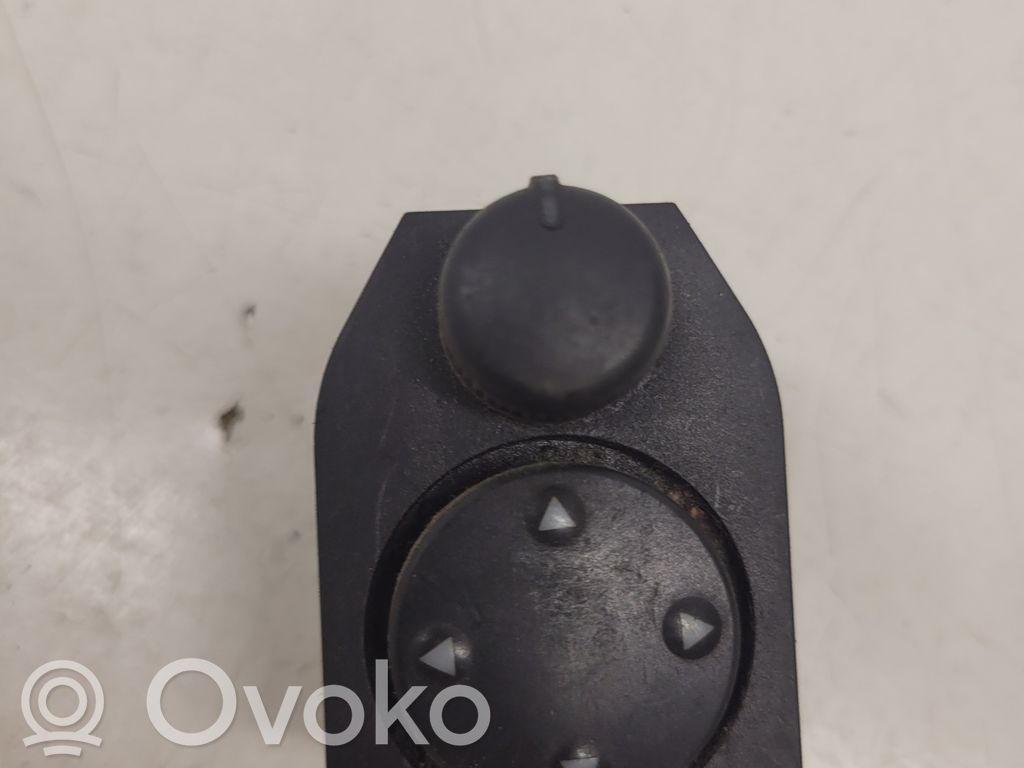 Audi A4 S4 B5 8D Wing mirror switch 