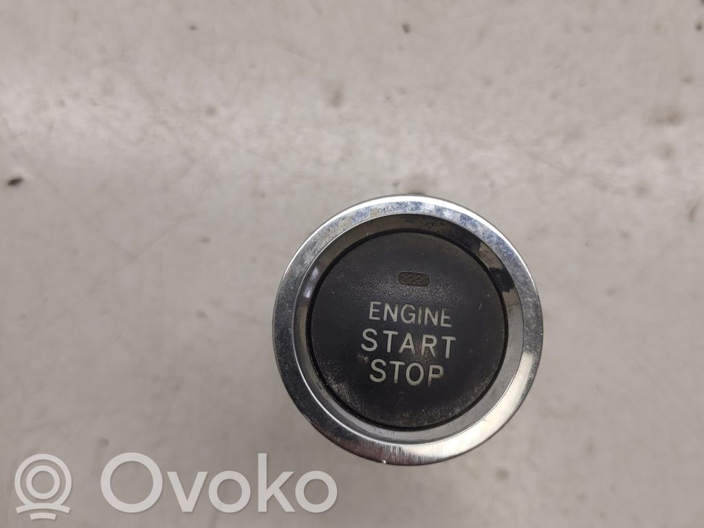 Toyota RAV 4 (XA30) Engine start stop button switch 