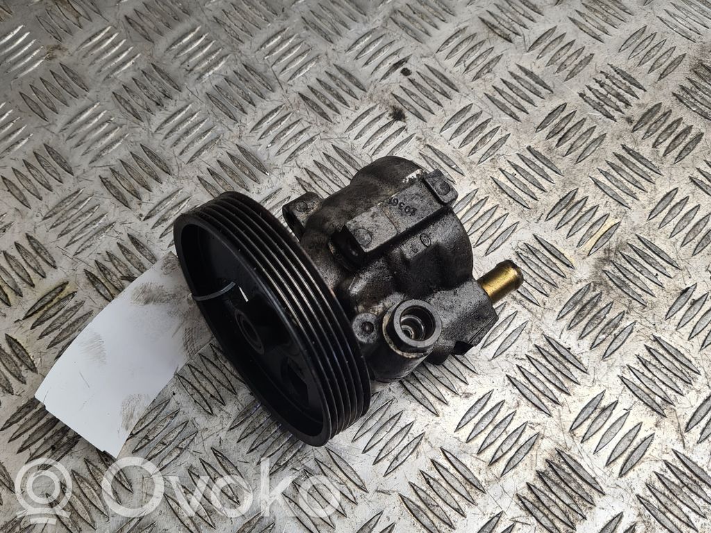 Renault Laguna II Power steering pump 