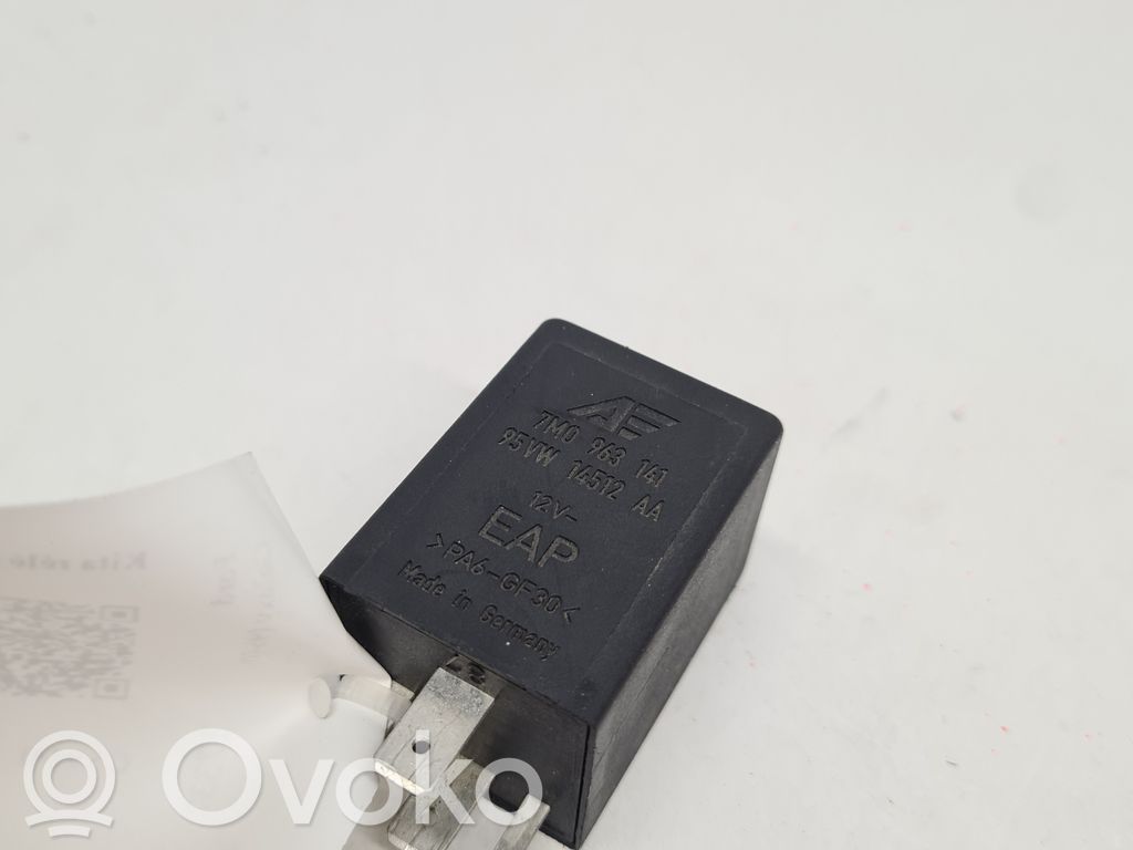 Otros relés   7M0963141,95VW14512AA,149