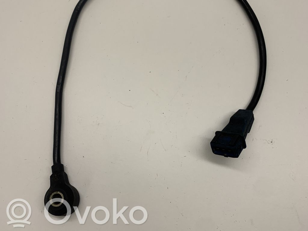 Audi A4 S4 B5 8D Klopfsensor 