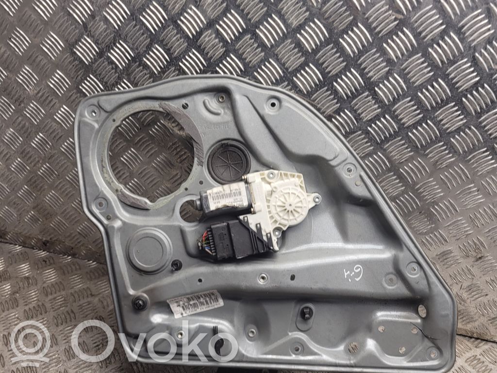 Volkswagen Golf IV Elektryczny podnośnik szyby drzwi tylnych 
