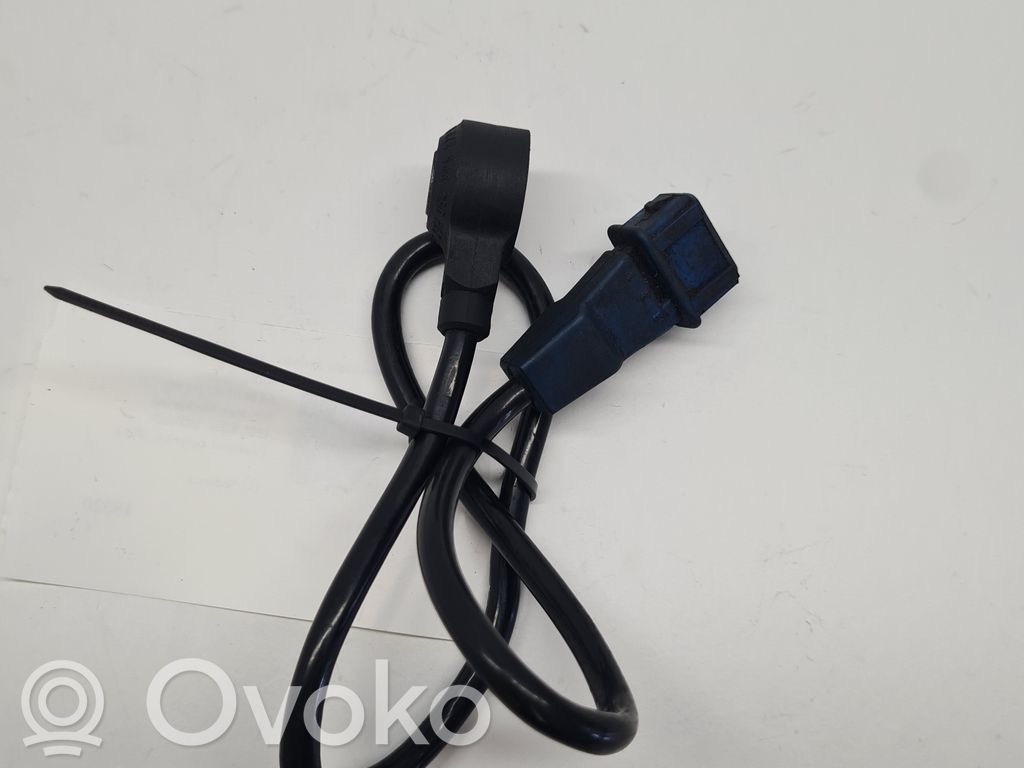 Audi A4 S4 B5 8D Klopfsensor 