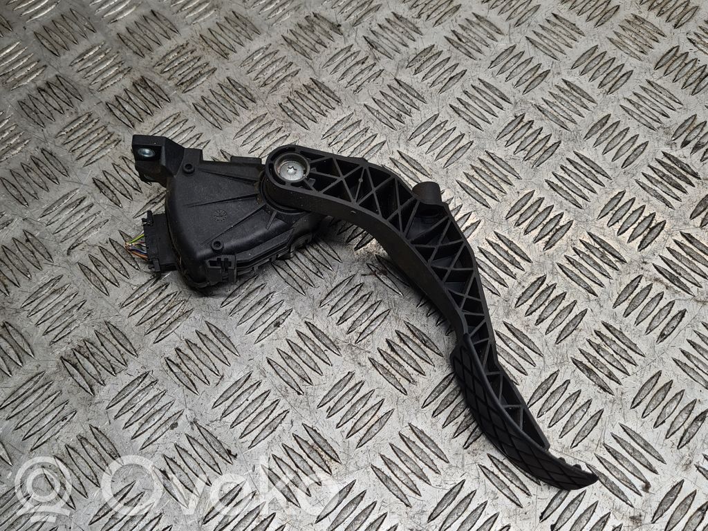 Volkswagen Golf IV Accelerator throttle pedal 