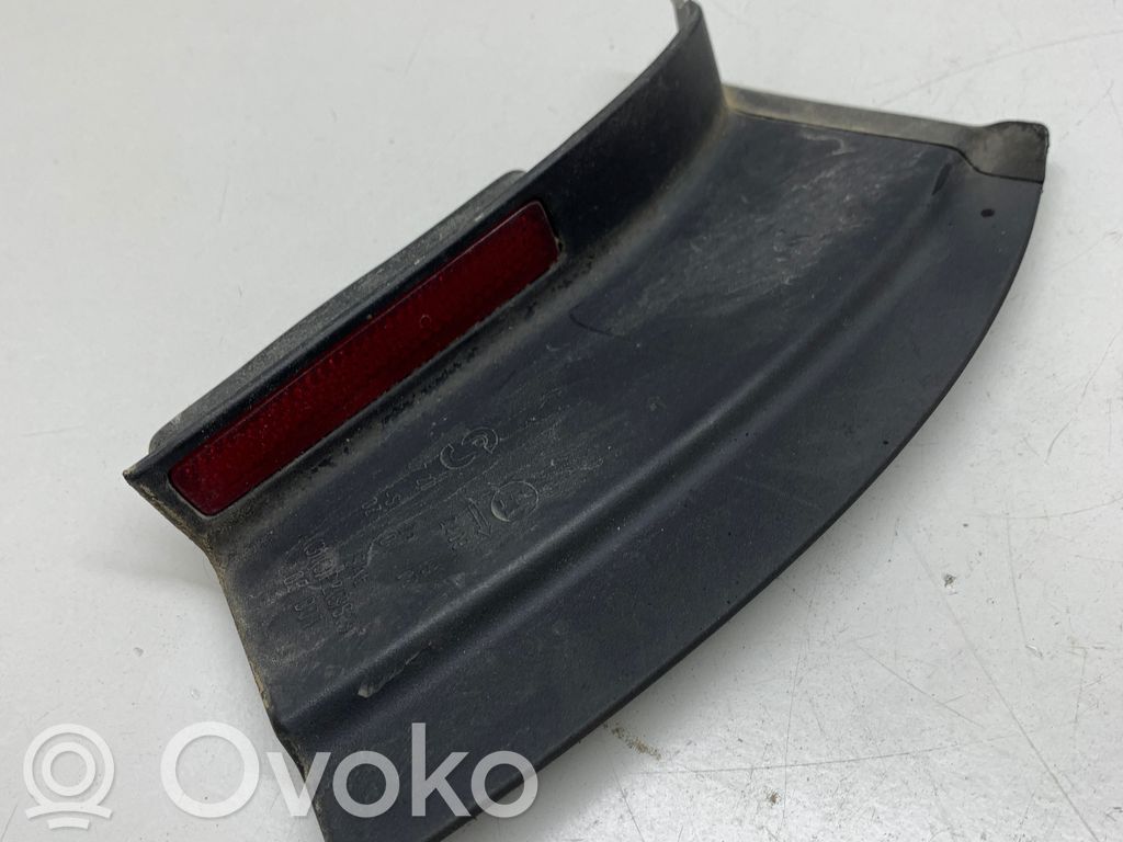 Volkswagen PASSAT B6 Odblask lampy tylnej 