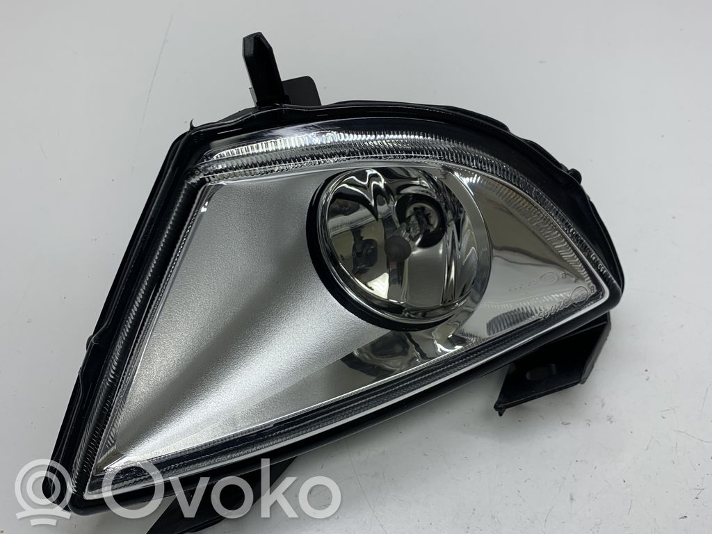 Ford Fiesta Miglas lukturis priekšā 