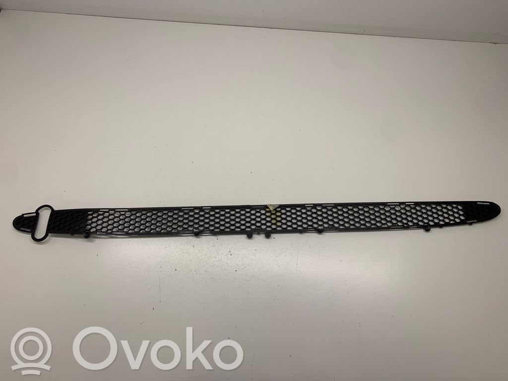 Ford Escort Front bumper lower grill 