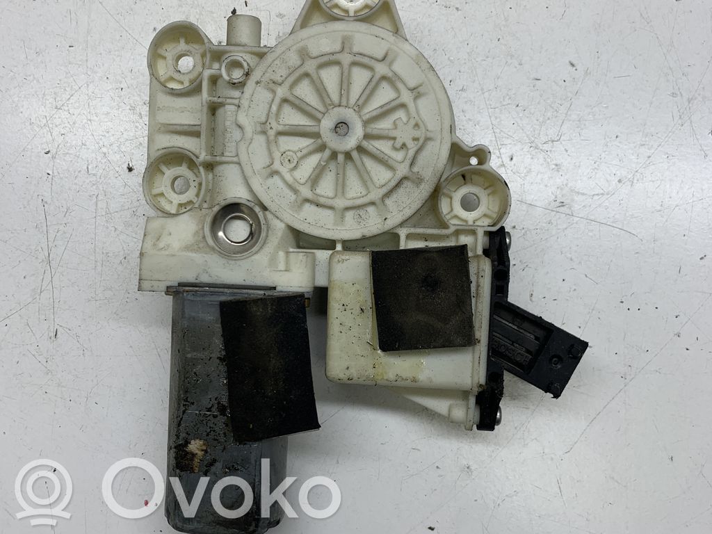 Opel Vectra C Silnik regulatora szyby drzwi przednich 