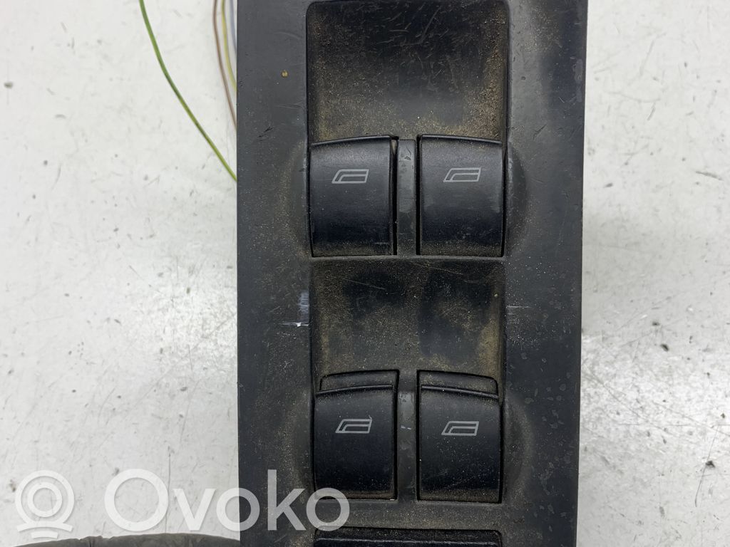 Audi A6 S6 C5 4B Interruptor del elevalunas eléctrico 