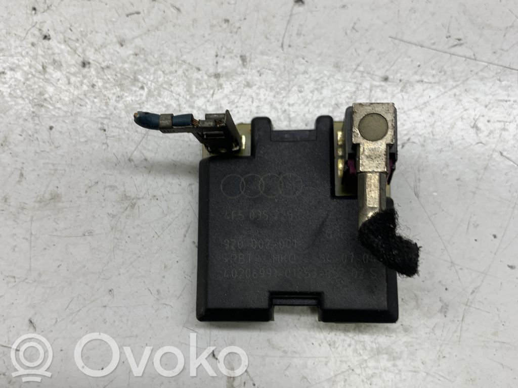 Audi A6 S6 C6 4F Antenos stiprintuvas 