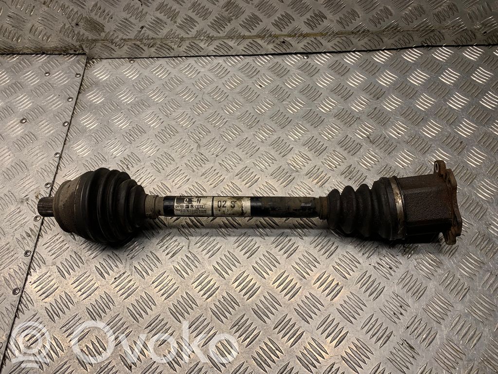 Priekinis pusašis   4E0407271N,4E0407271N