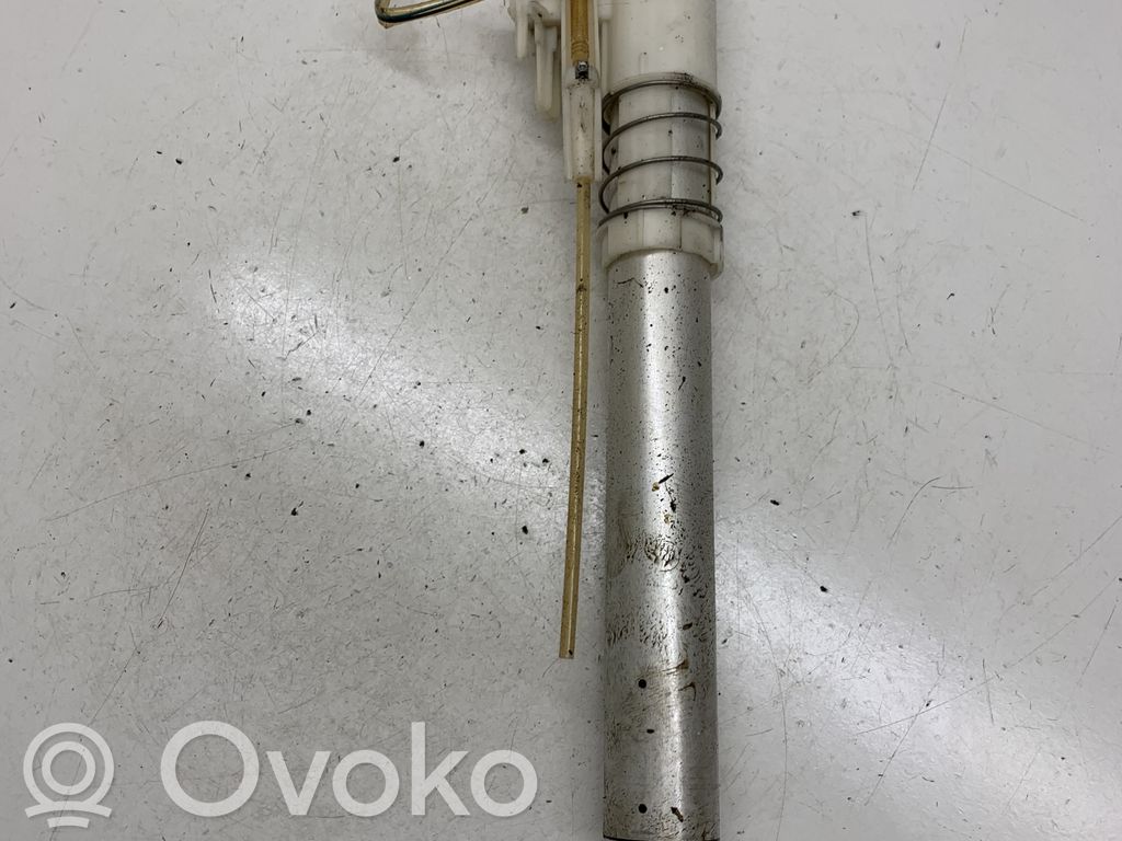 Audi A8 S8 D3 4E Sensor de presión de combustible 