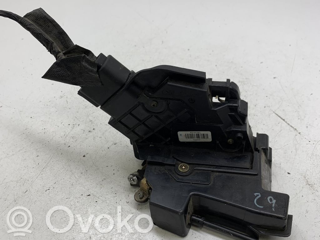 Ford Focus C-MAX Priekšpusē slēdzene 