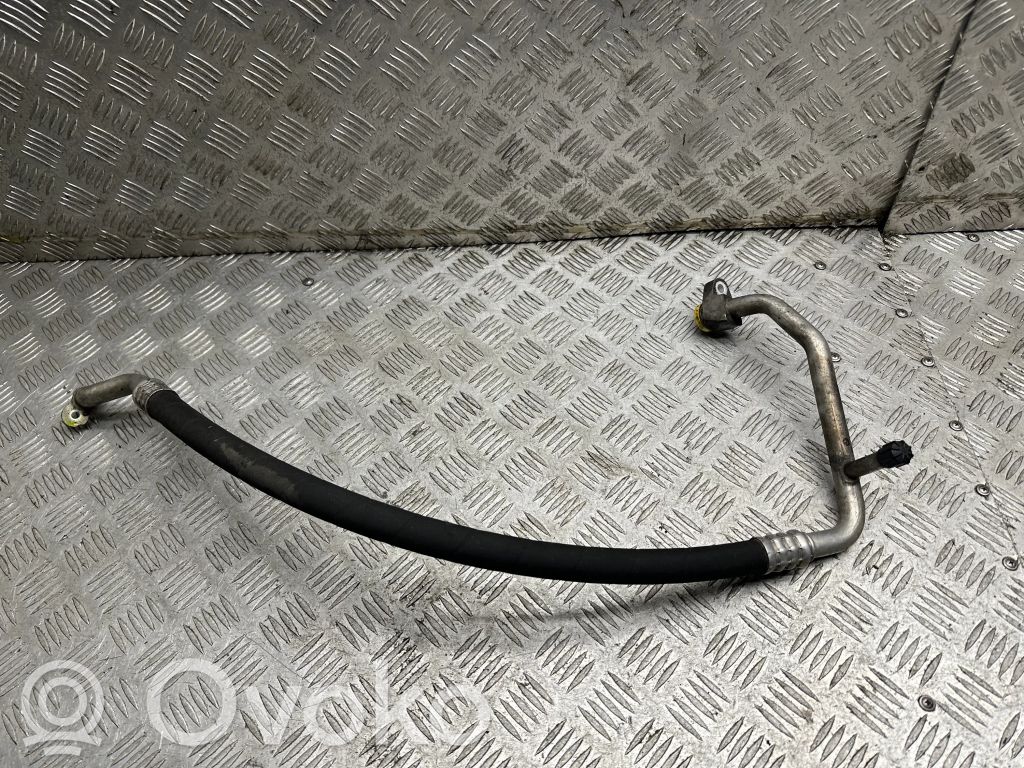 BMW 5 GT F07 Air conditioning (A/C) pipe/hose 