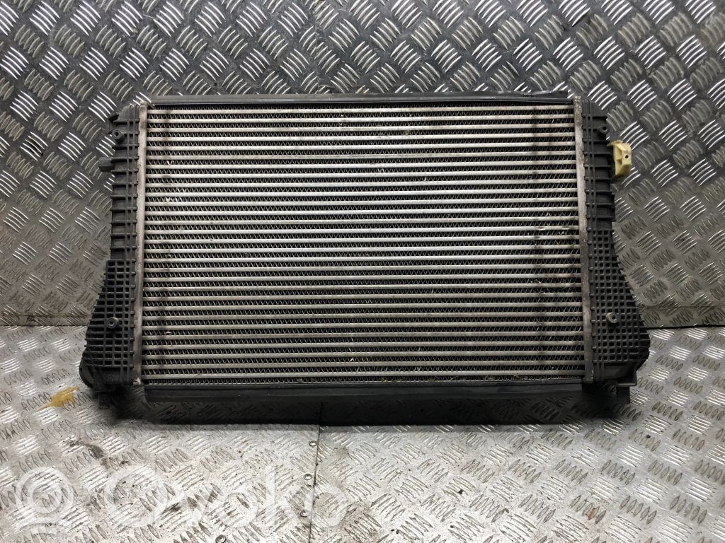 Volkswagen Golf VI Radiador intercooler 