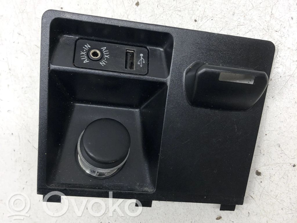 Разъем USB   51169115084,9115084