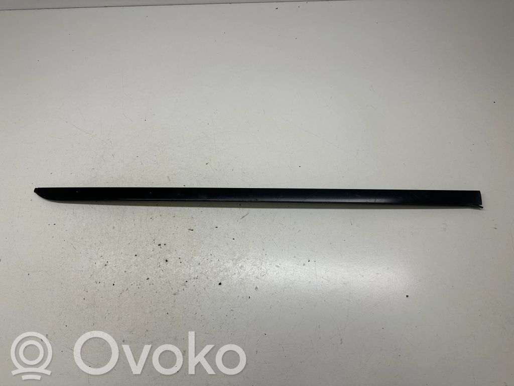 BMW 5 E60 E61 Tuulilasin lista 