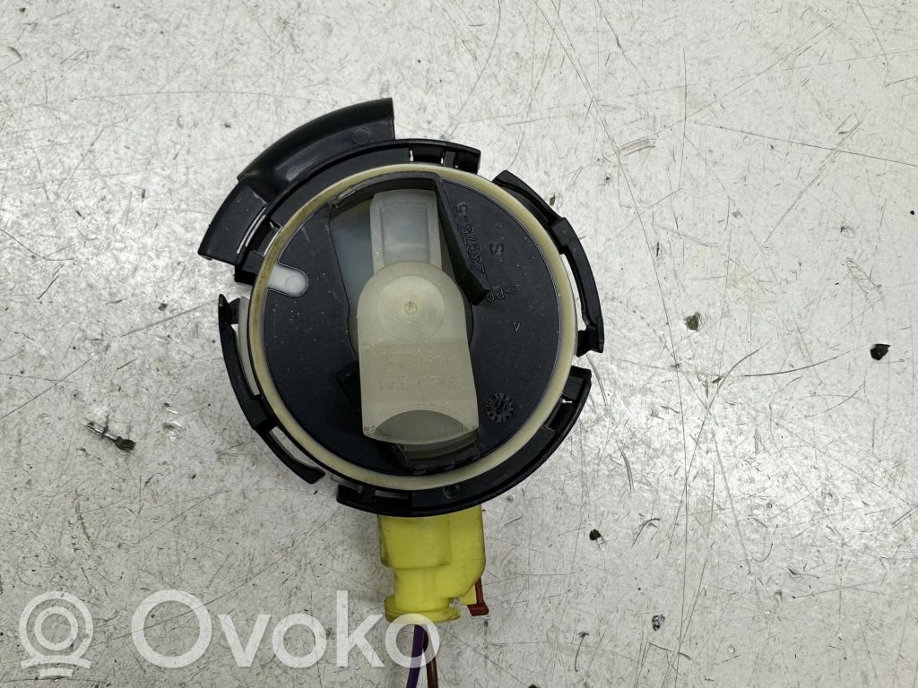 Volkswagen PASSAT B7 Airbagsensor Crashsensor Drucksensor 