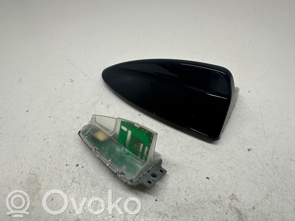 BMW X5 E70 Antenna GPS 