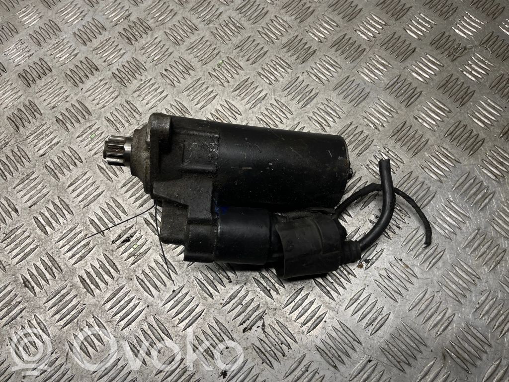 Volkswagen Touran I Starter motor 