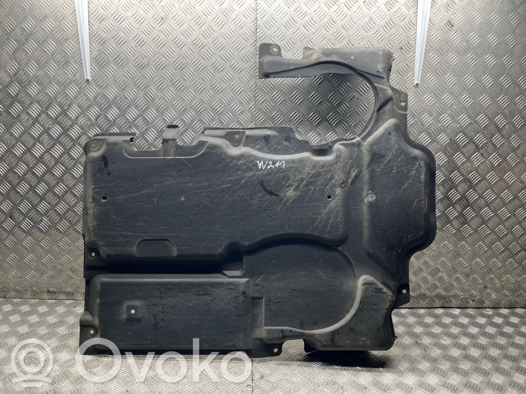 Placa protectora/protector antisalpicaduras motor   A21152425