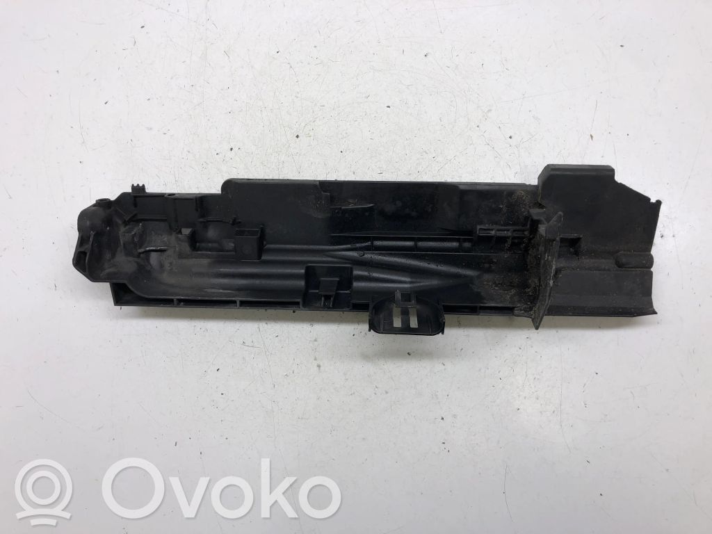 BMW 3 E90 E91 Radiator mount bracket 
