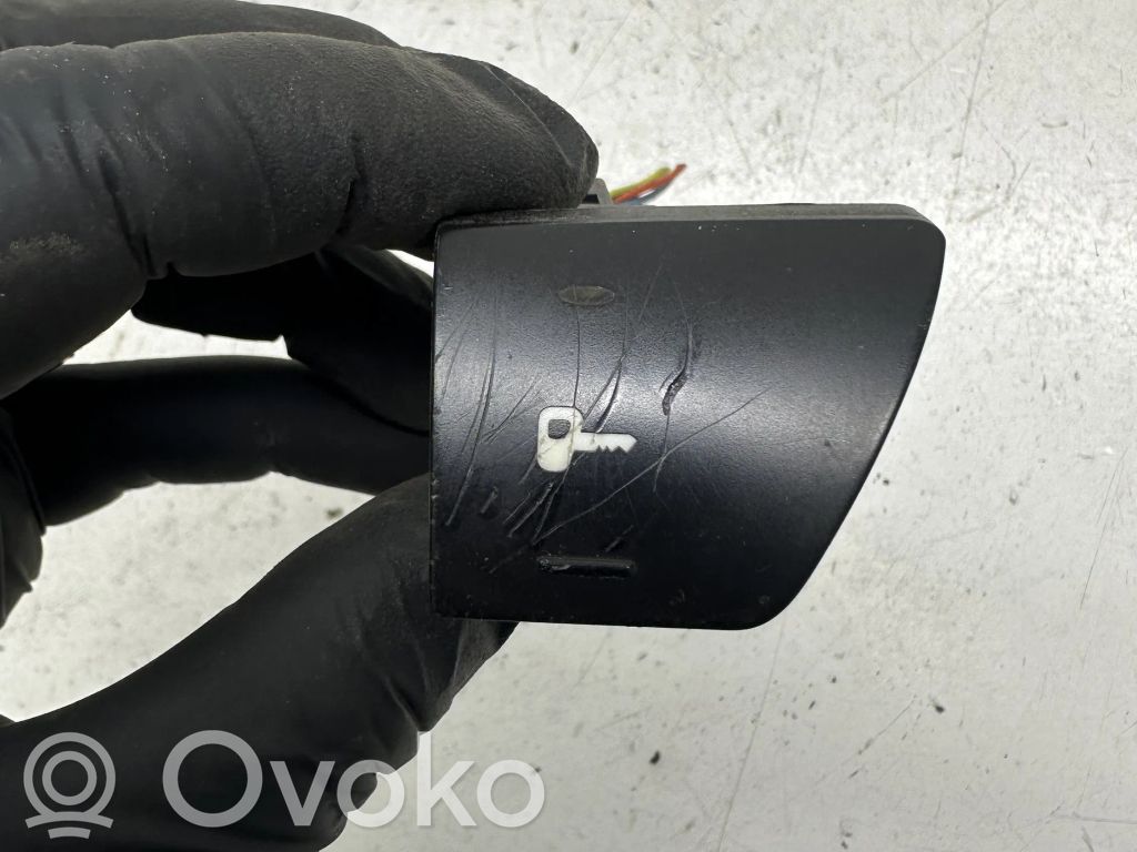 Peugeot 307 Central locking switch button 