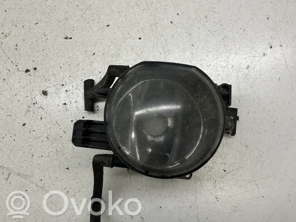 Miglas lukturis priekšā   6943415,6163100000