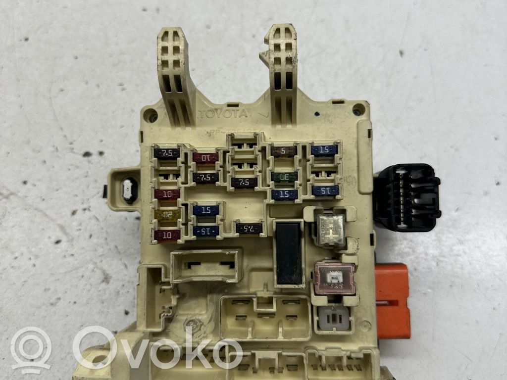 Toyota Corolla E110 Fuse module 