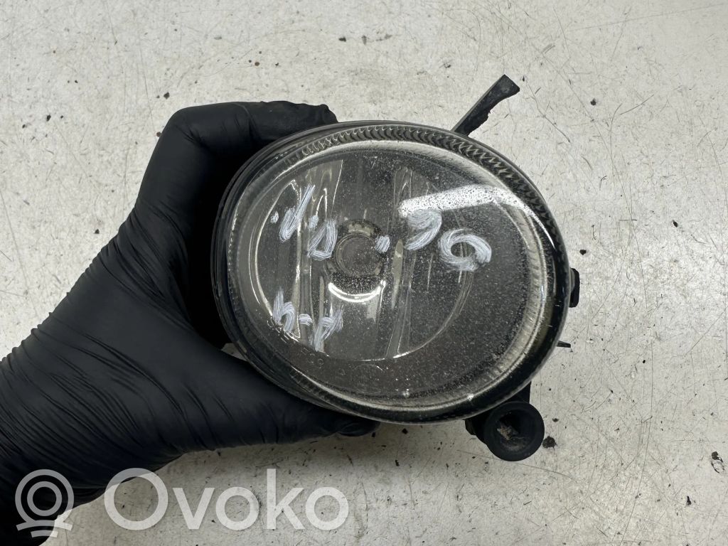 Audi A4 S4 B7 8E 8H Etusumuvalo 