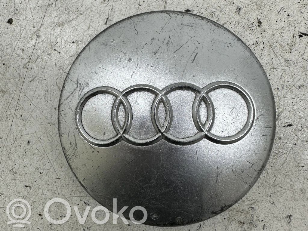 Audi A6 S6 C5 4B Tapacubos original de rueda 